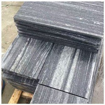 नीरो सैंटियागो ग्रेनाइट टाइल